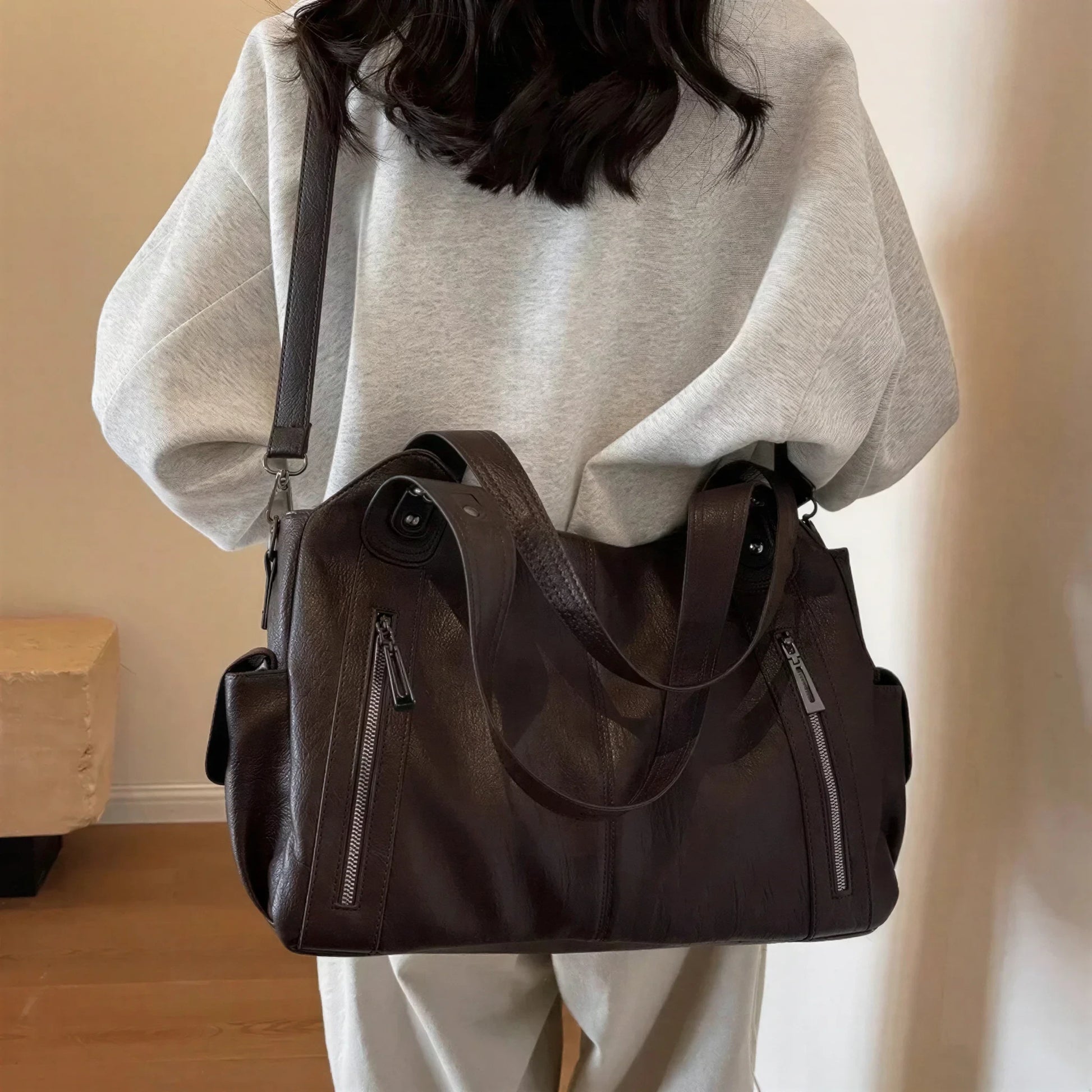 Sac à main en bandoulière de cours, fermeture zip - Calanthe - 18